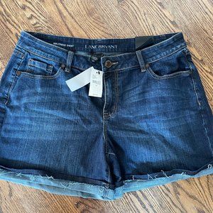 LANE BRYANT: Womens Denim Girlfriend Shorts NWT 16